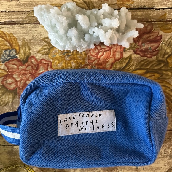 FP Movement by Free People Handbags - 🦋Free People Cosmetics Bag